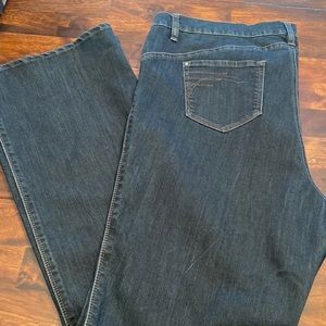 DKNY JEANS. Sculpted boot cut. New without tags.